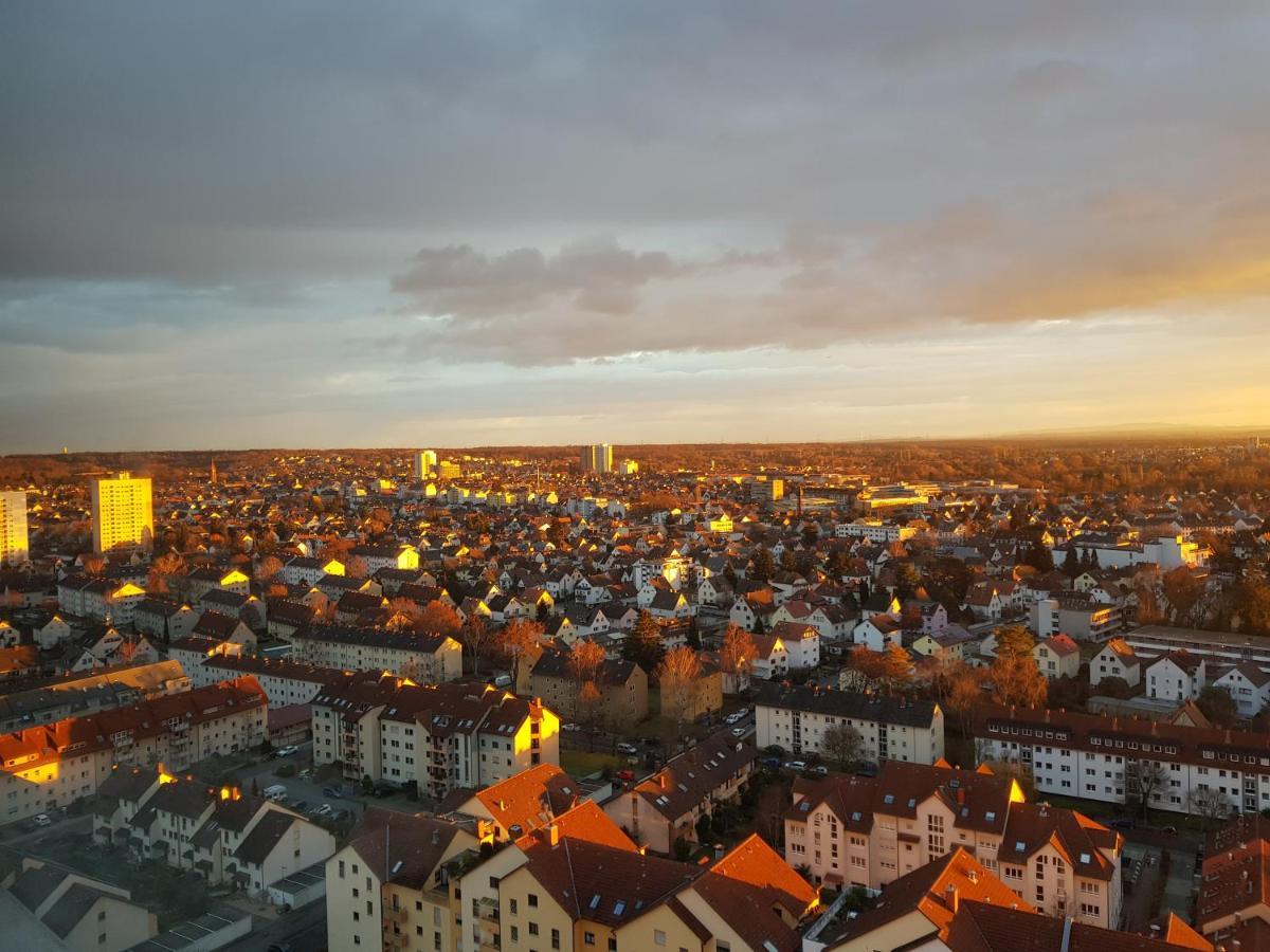 Skyline-Aussicht Und Fantastische Sonnenuntergaenge Appartement Langen  Buitenkant foto